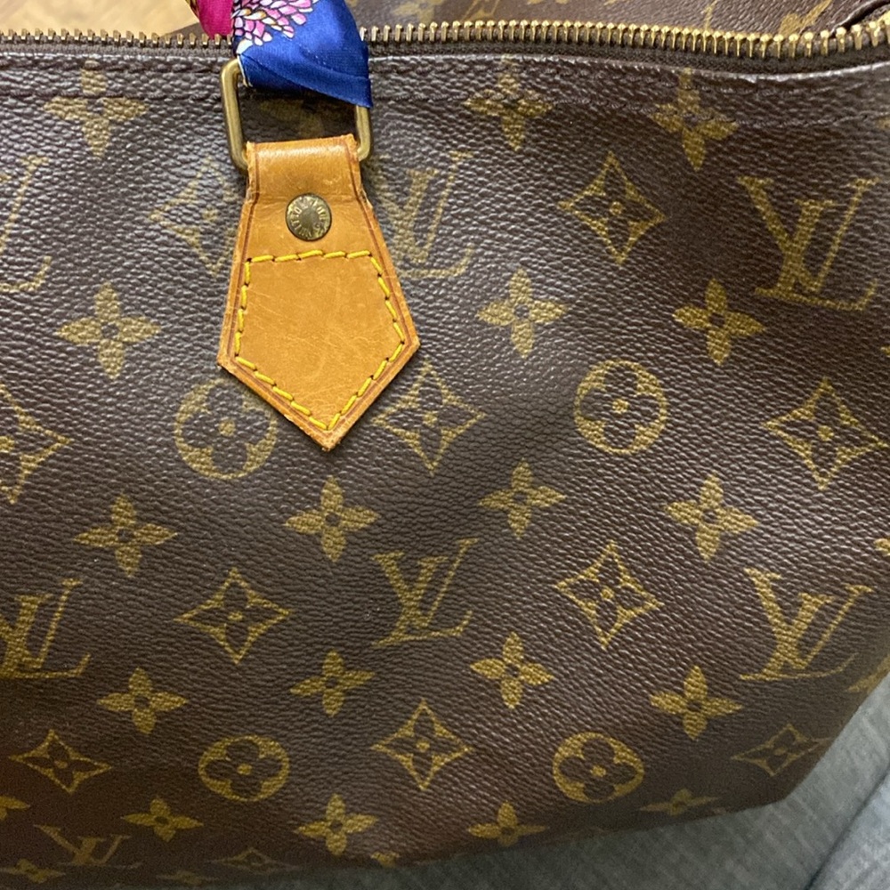 Authentic Louis Vuitton Speedy 40
Please, no lowball offers! - Picture 15 of 17